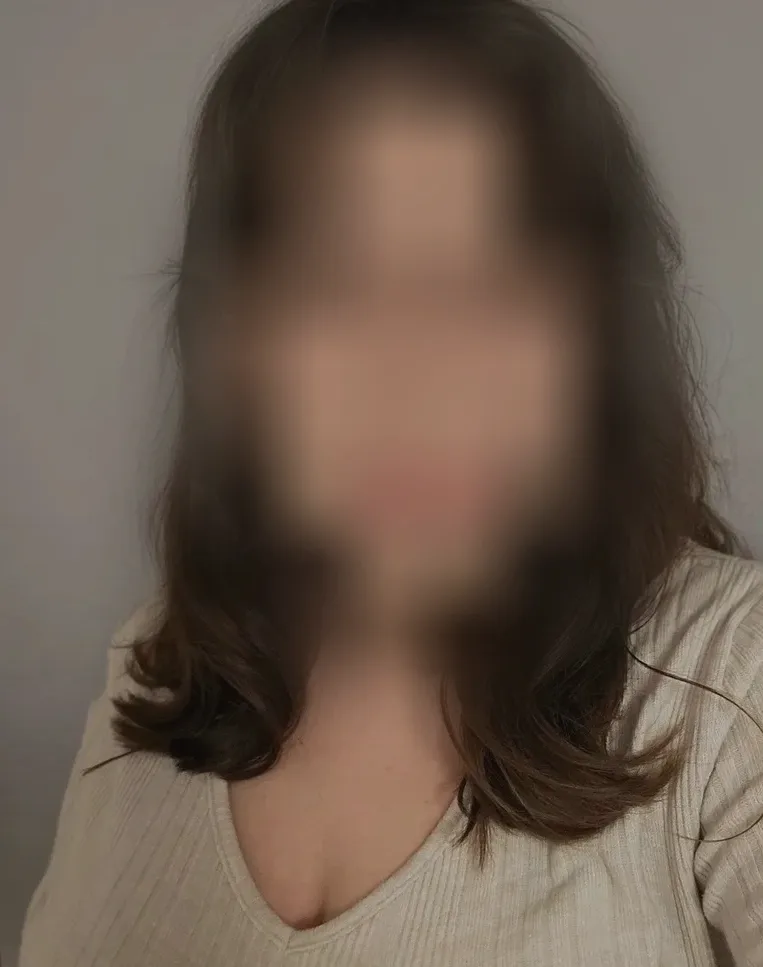 Anouk, 26