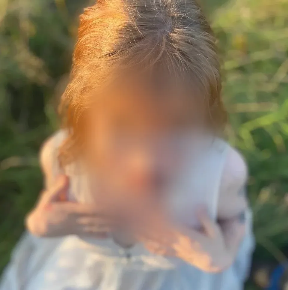 Eva, 21