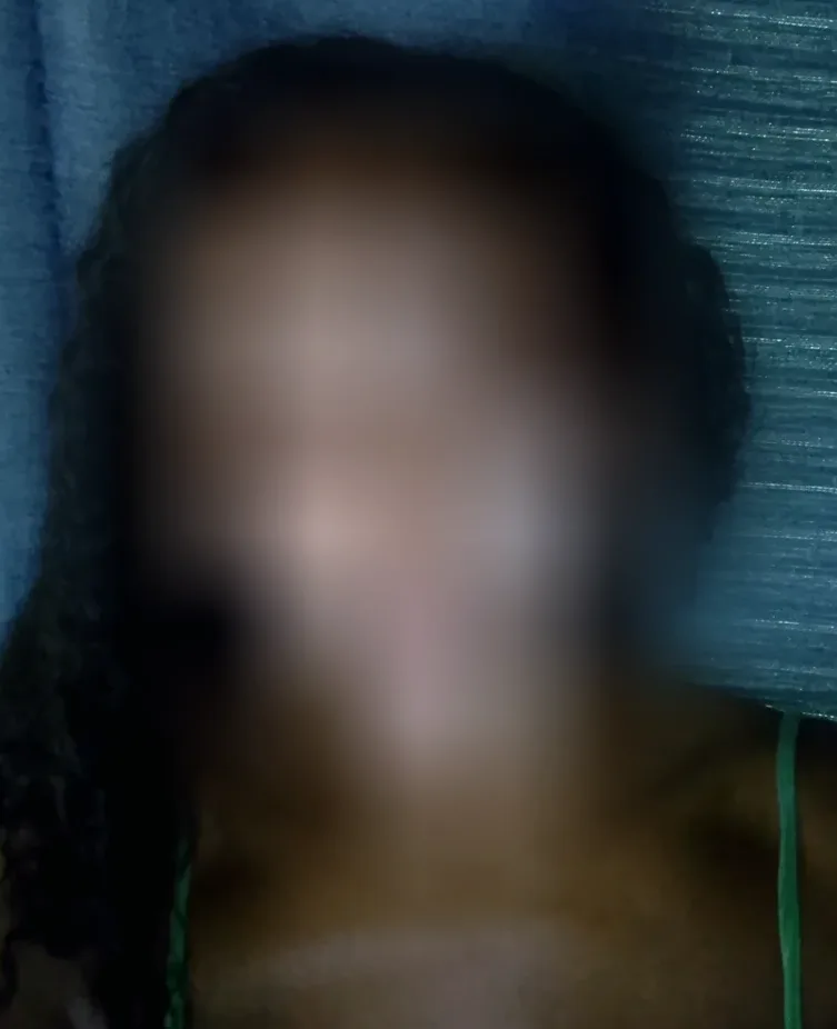 Eva, 38