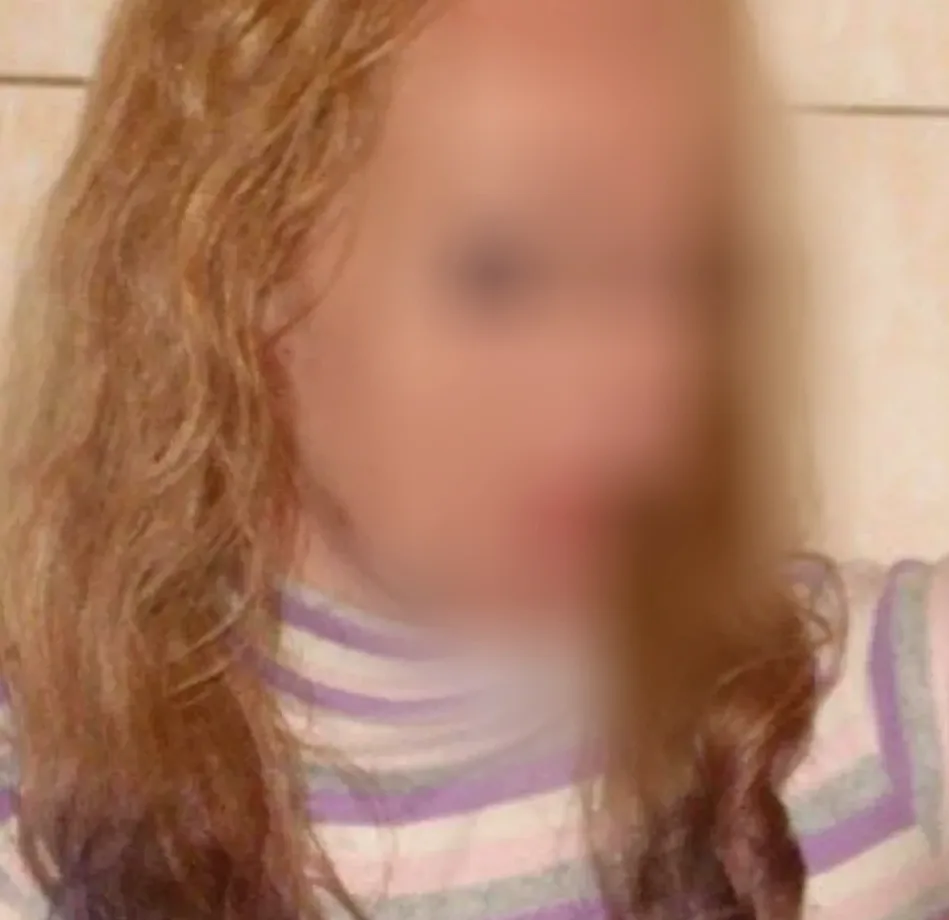 Femke, 24
