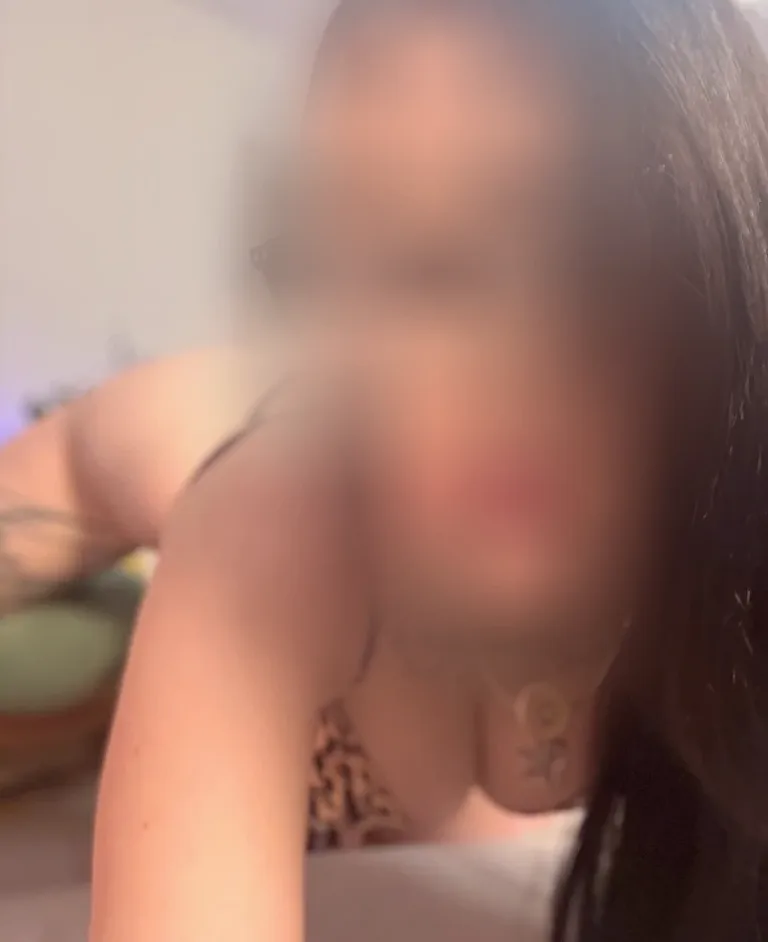 Femke, 29