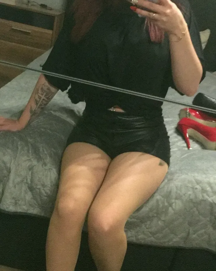 Sabine, 30