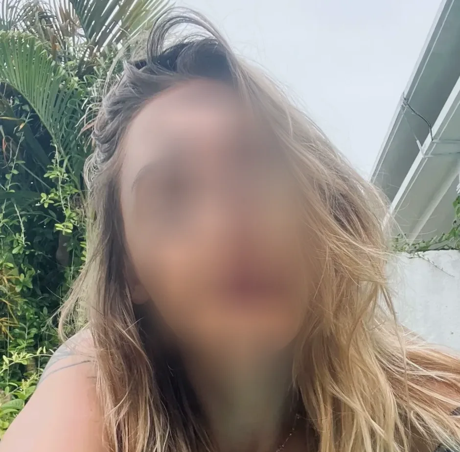 Wendy, 26